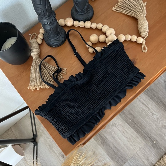 BLACK RUFFLED BIKINI TOP - Picture 2 of 4